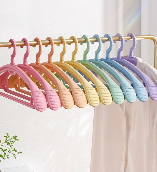 MIVLINA® Non-Slip Space Saving Hangers in Rainbow Colors F126