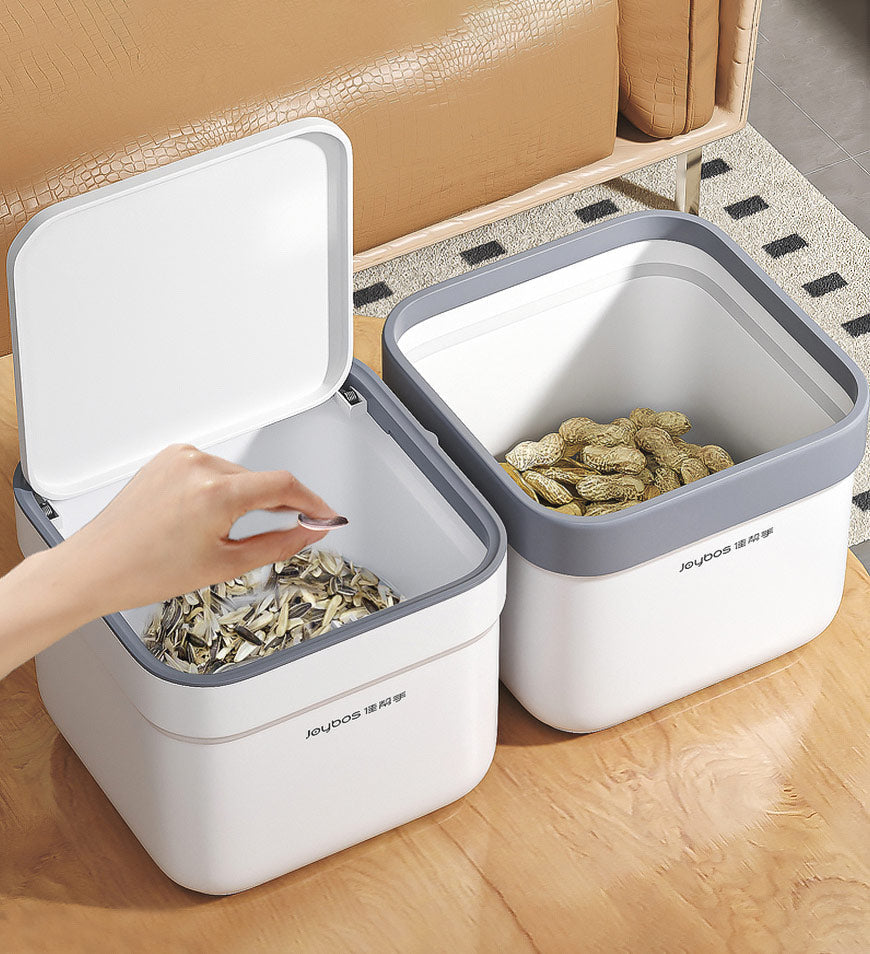 MIVLINA® 2.4L Mini Trash Can with Removable Lid Countertop Z162