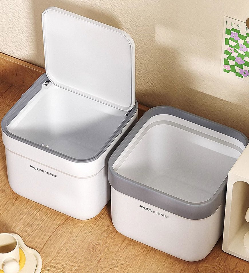 MIVLINA® 2.4L Mini Trash Can with Removable Lid Countertop Z162